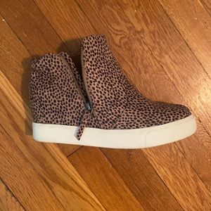 Women’s cheetah booties